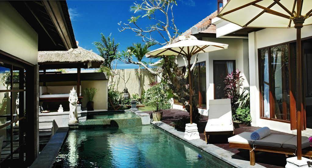 Bugan Villas Seminyak  Luaran gambar